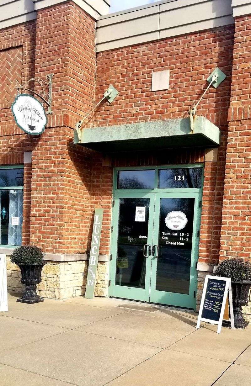 Weeping Willow Tea Room (Glen Carbon)