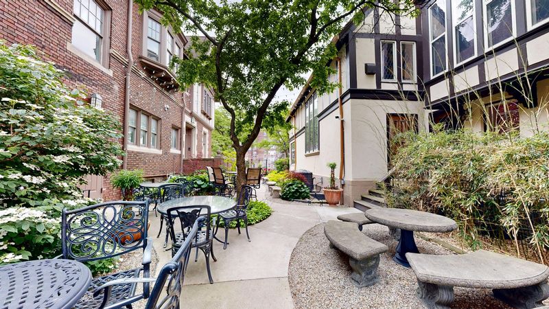 What Makes the Neighborhood Worth Exploring What Makes the Neighborhood Worth Exploring