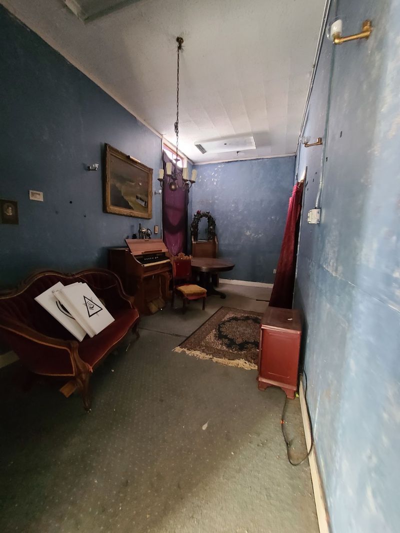 What Serious Paranormal Teams Have Reported