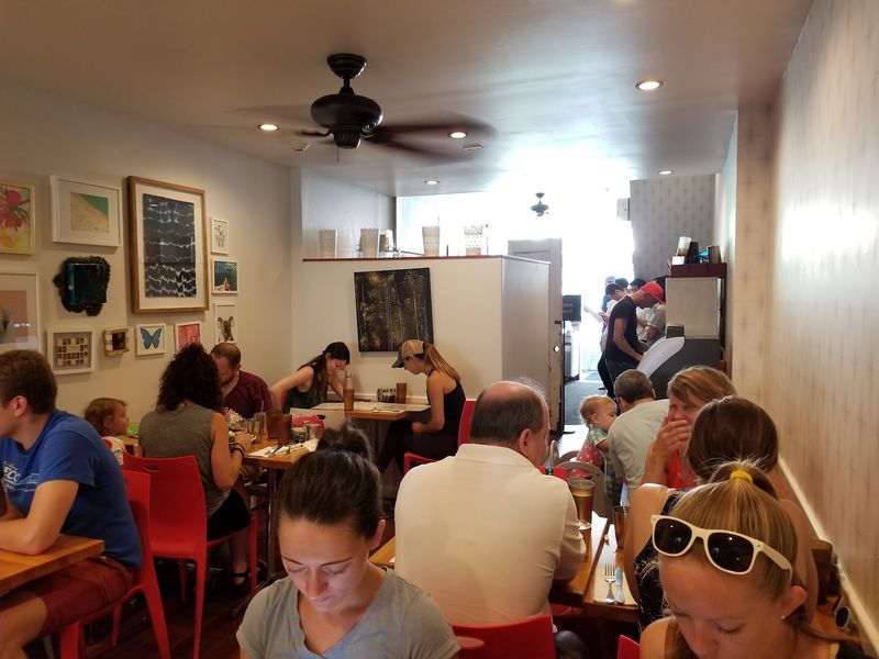 What You Should Know About Hours, Payment, and Weekend Crowds