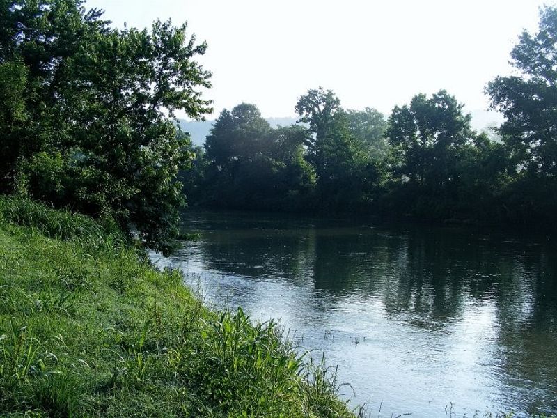 Where the Illinois River Actually Lives Where the Illinois River Actually Lives
