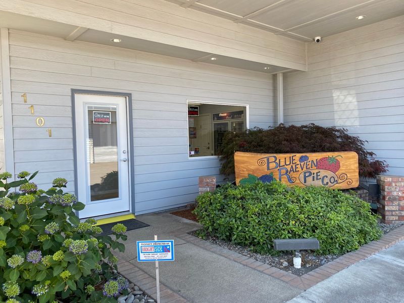Where to Find Blue Raeven Pies in McMinnville Where to Find Blue Raeven Pies in McMinnville