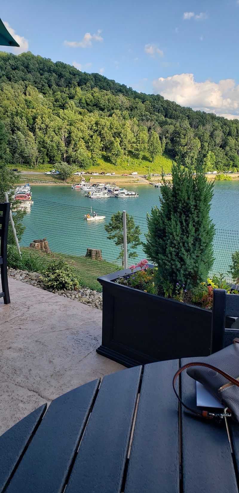 Where to Find The Lodge Lakefront Dining and Why the Setting Matters