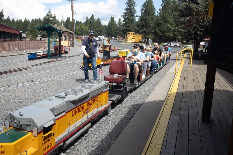Where to Find This Record-Breaking Railroad