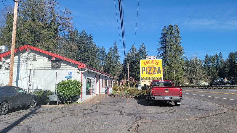 Where to Find This Roadside Favorite Where to Find This Roadside Favorite