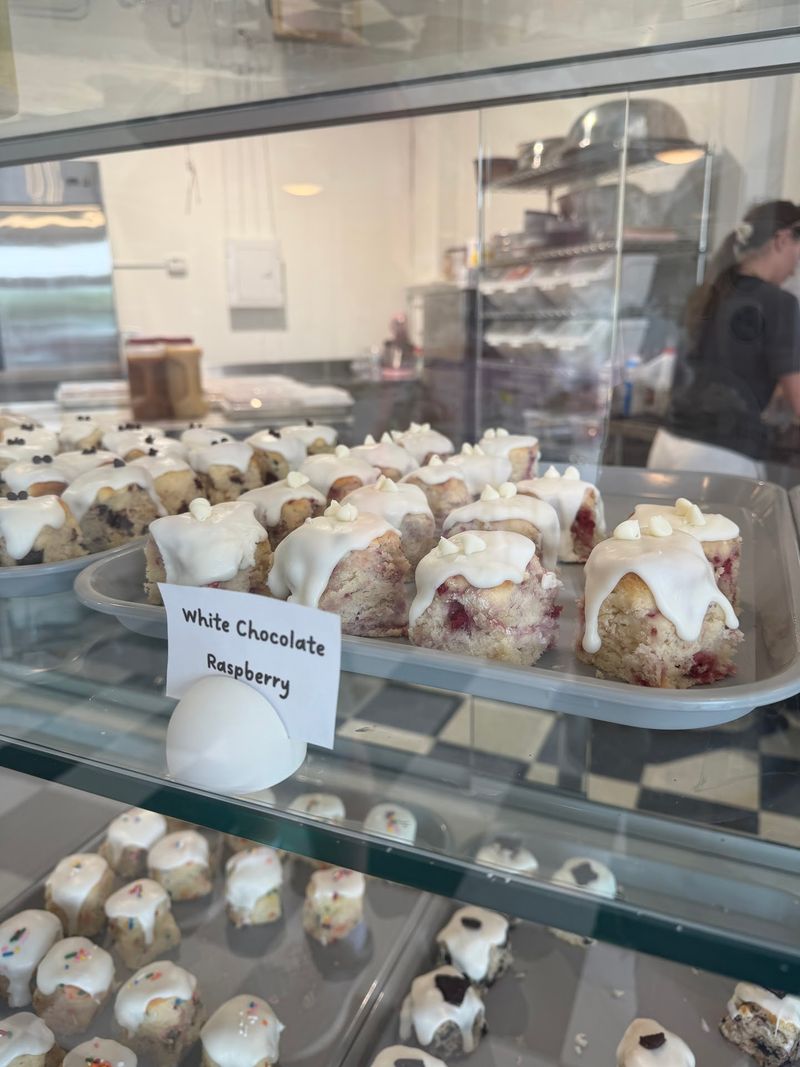 White Chocolate Raspberry: A Sweet Surprise White Chocolate Raspberry: A Sweet Surprise