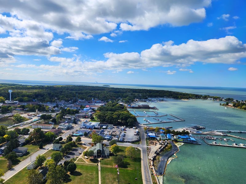 Who Put-in-Bay Suits Best Who Put-in-Bay Suits Best