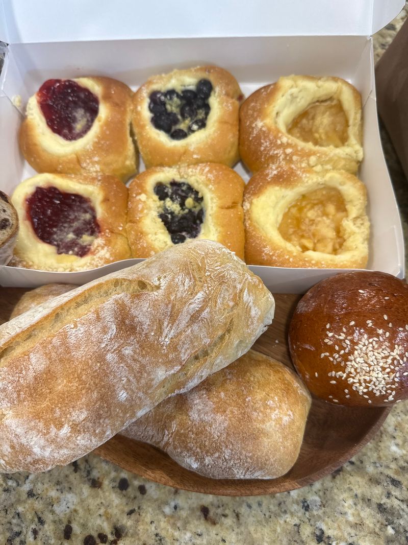 Who Will Love This Bakery Most Who Will Love This Bakery Most