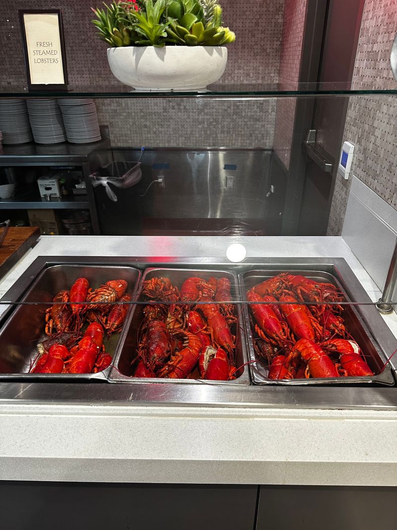 Whole Maine Lobster You Crack Yourself