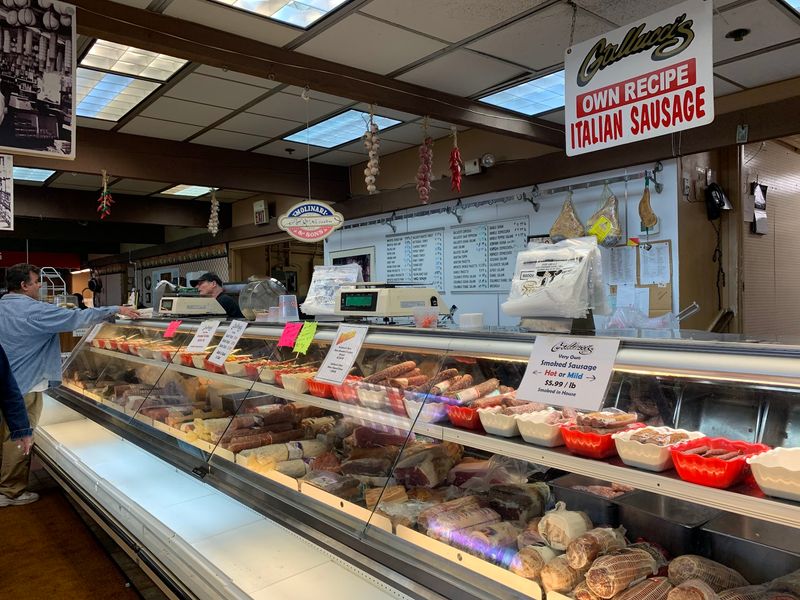 Why Gallucci's Keeps Earning Its Place in Cleveland Why Gallucci's Keeps Earning Its Place in Cleveland