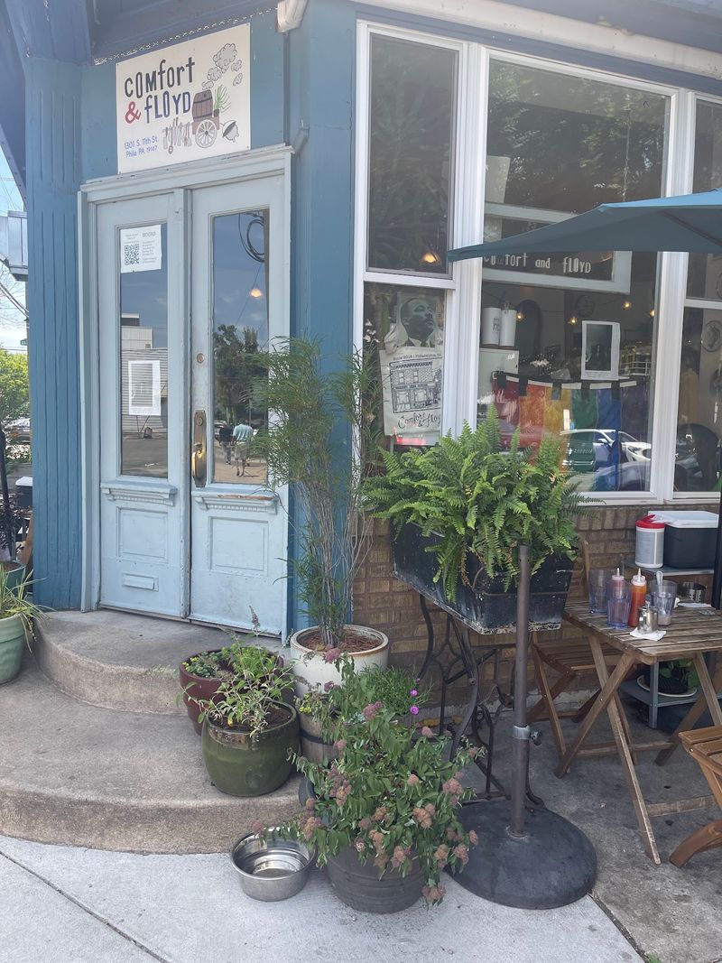 Why This Small Diner Feels Like a Piece of South Philadelphia's Soul Why This Small Diner Feels Like a Piece of South Philadelphia's Soul