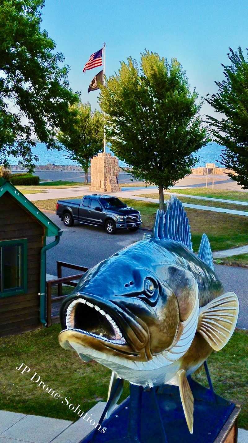 Why This Small Town Landmark Deserves a Stop Why This Small Town Landmark Deserves a Stop