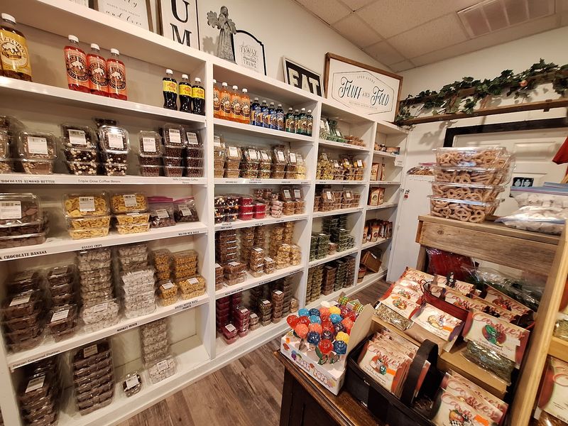 Why the Amish Country Store Earns a Return Visit Every Time Why the Amish Country Store Earns a Return Visit Every Time