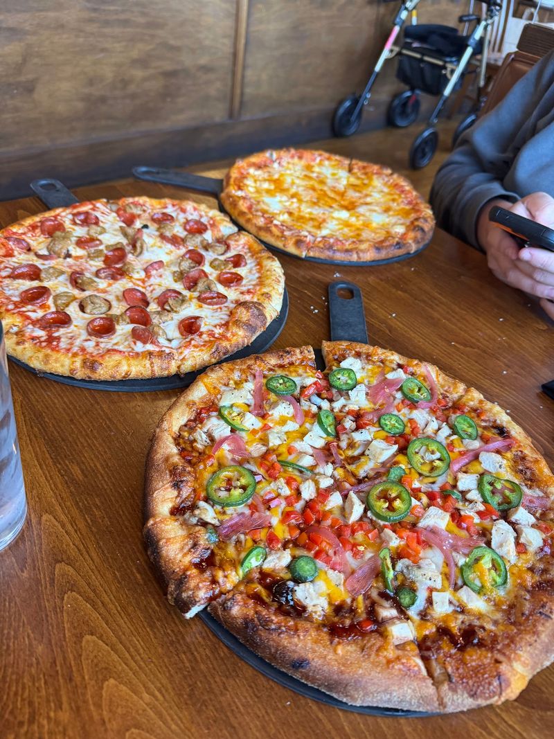 Wood-Fired Pizzas With an Amazing Crust Wood-Fired Pizzas With an Amazing Crust