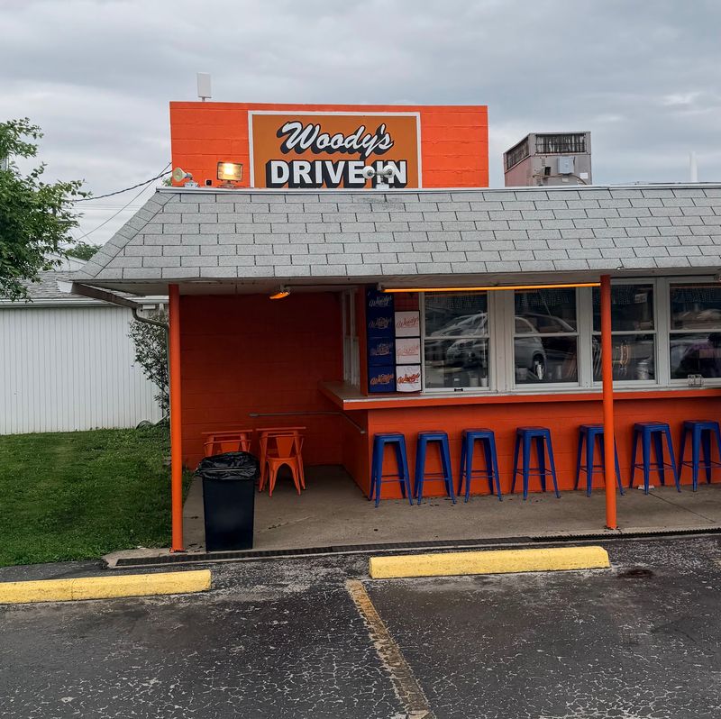 Woody's Drive In, Fremont
