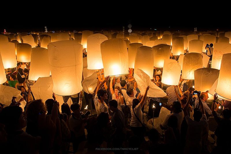 Yi Peng Lantern Festival - Chiang Mai, Thailand Yi Peng Lantern Festival - Chiang Mai, Thailand
