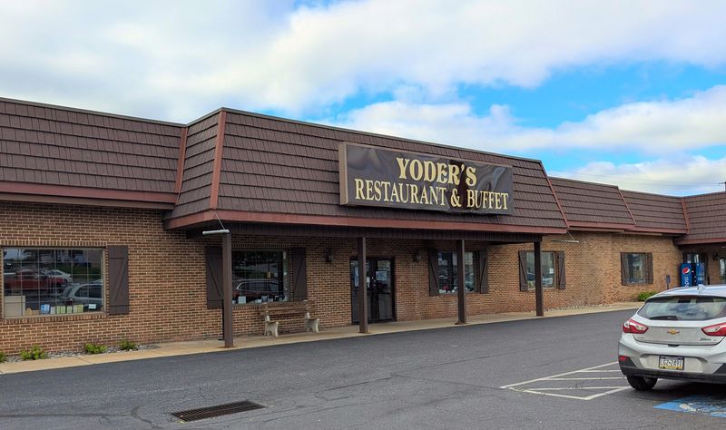 Yoder's Restaurant & Buffet, New Holland, Pennsylvania Yoder's Restaurant & Buffet, New Holland, Pennsylvania