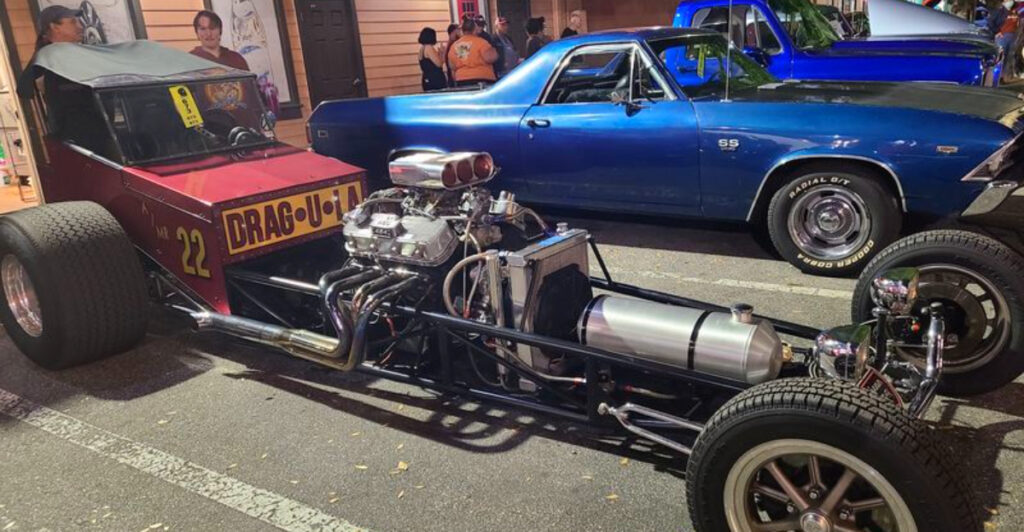 This Florida Attraction Is Famous for Classic Car Cruises Every Saturday Night