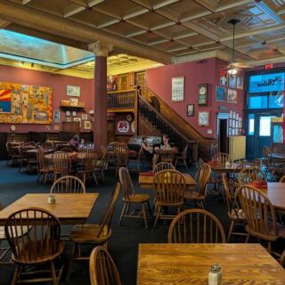 One of the Oldest Restaurants in Arizona Still Serves Old West Steakhouse Plates Worth the Trip