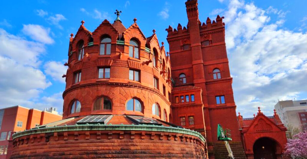 15 Pennsylvania Libraries That Are Worth Visiting for Their Architecture Alone
