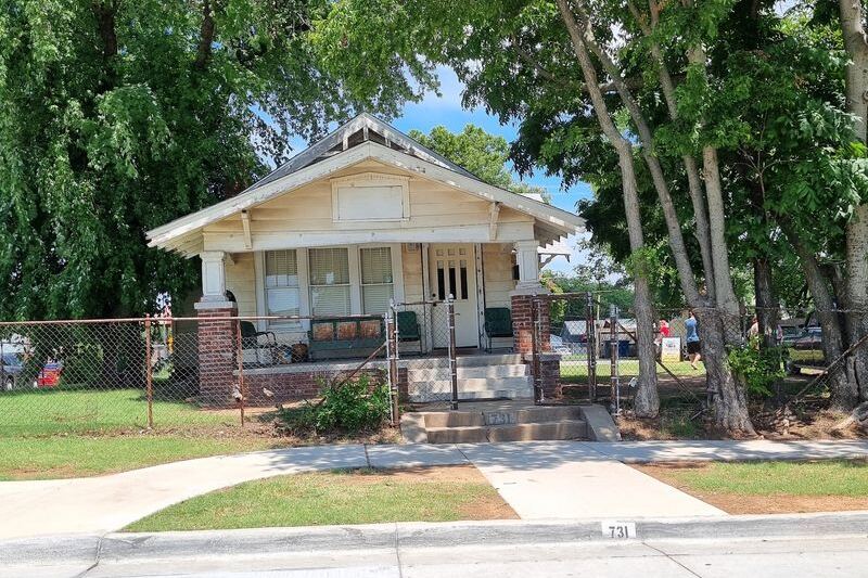 This Oklahoma House Preserves the Actual Porch From The Outsiders, Room by Restored Room