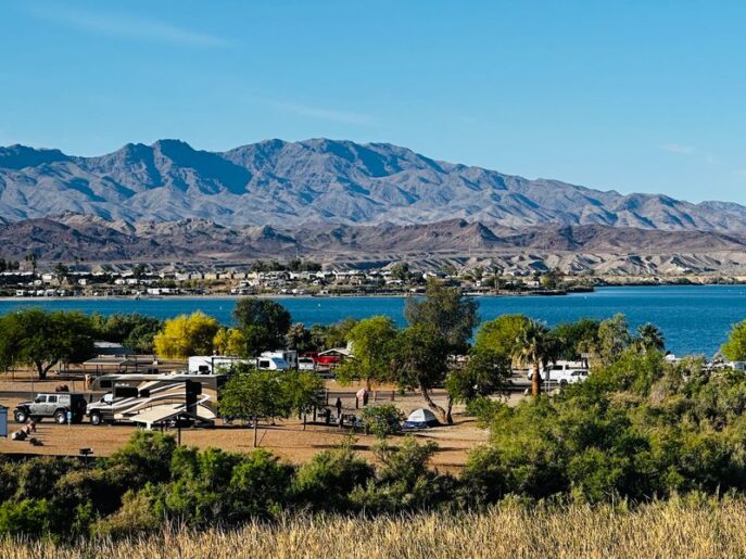 This Arizona State Park Puts a Swimmable Desert Lakeshore Right Outside Your Cabin Door