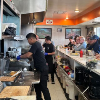 This Nevada Breakfast Spot Has No Tables, Just Counter Seats Around The Kitchen