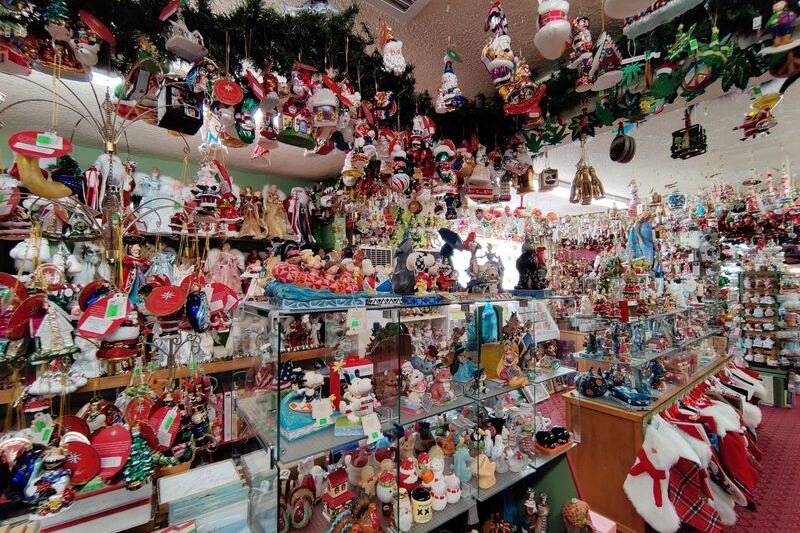 This Oregon Coast Christmas Store Is Such A Treasure Trove You’ll Lose Track Of Time Browsing Year-Round