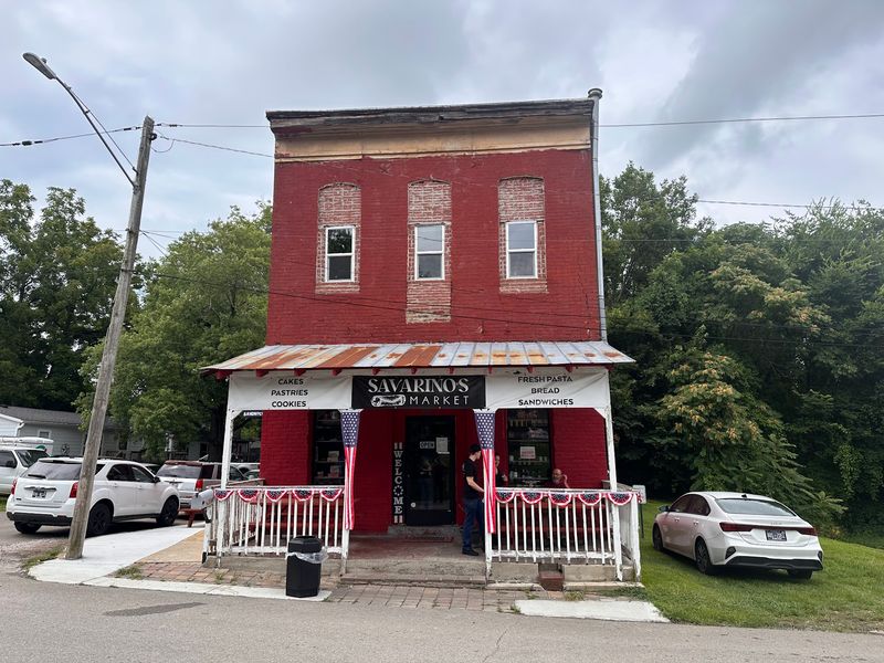 This Little Columbia Bakery Feels Like Stepping Into Little Italy for Fresh Cannoli and Bread