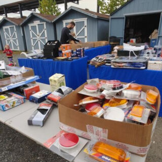 This Maryland Sunday Flea Market Turns Browsing Into an All-Morning Adventure