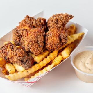 This Oregon Fried Chicken Spot Is Entirely Gluten-Free, So Celiac Diners Can Order Crispy Tenders Off The Whole Menu