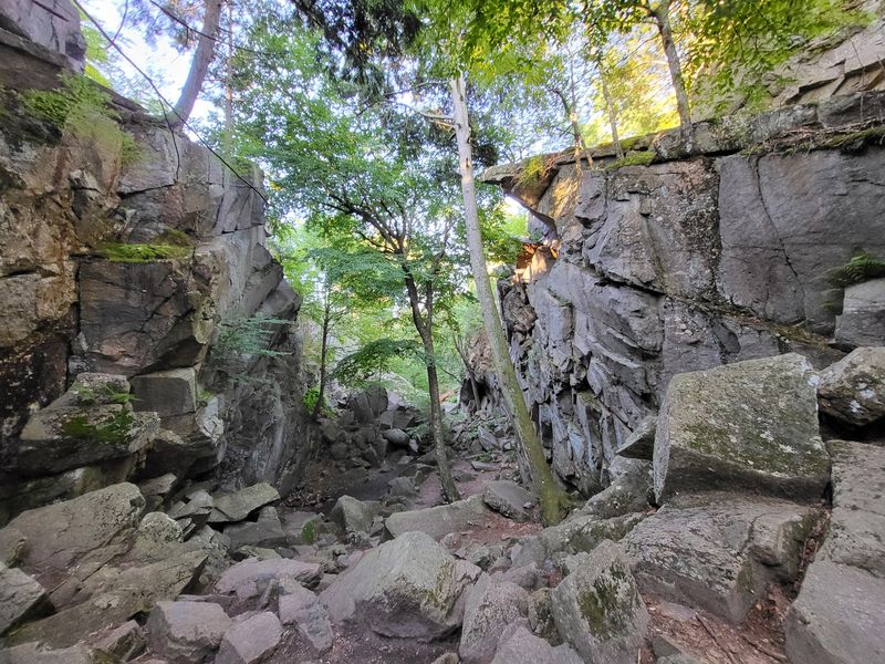 This Otherworldly Massachusetts Park Feels So Rocky and Surreal You’ll Swear You Left New England Entirely