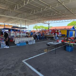 This Massive Texas Flea Market Draws 2,000-Plus Vendors on Sundays with Antiques, Vintage Finds, and Serious Bargain Hunting