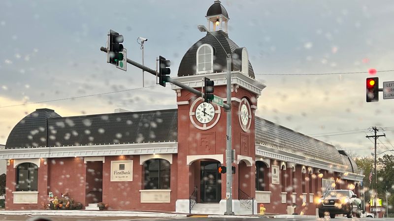 This Quirky Southeastern Oklahoma Town Feels Like a Hunting Lodge Crashed Into a Small-Town Sitcom