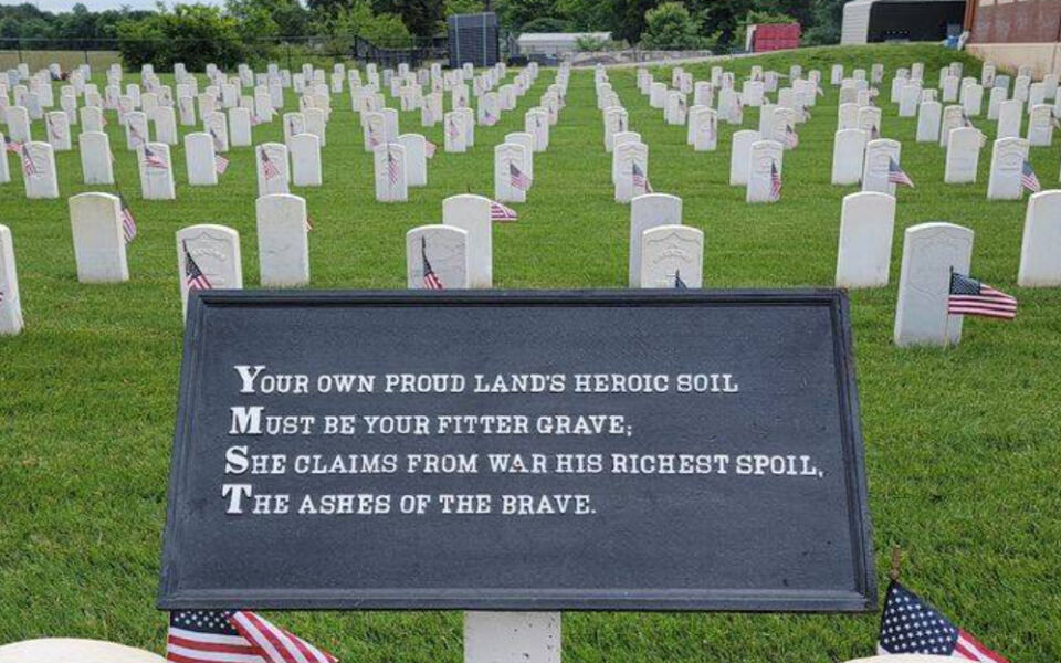This Illinois National Cemetery Holds a Civil War Monument Honoring 2,637 Unknown Soldiers and Sailors