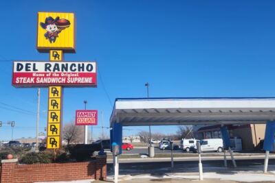 Locals Line Up for the Steak Sandwich Supreme at This Old-School Oklahoma City Drive-In