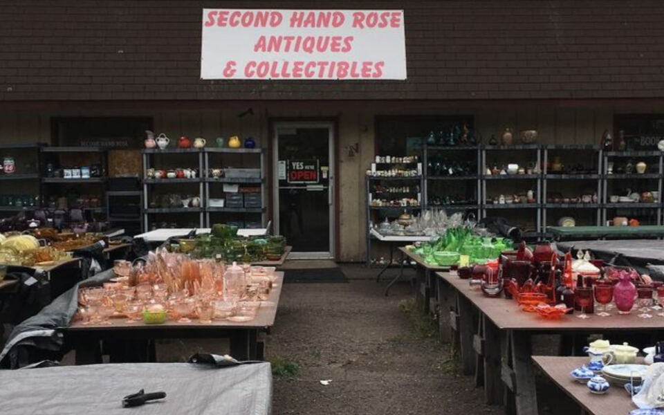 This Minnesota Antique Shop Turns A North Shore Drive Into A Treasure Hunt