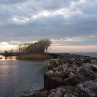 Everyone Races To Cedar Point, But This Quieter Ohio Lake Town Makes A Better Case