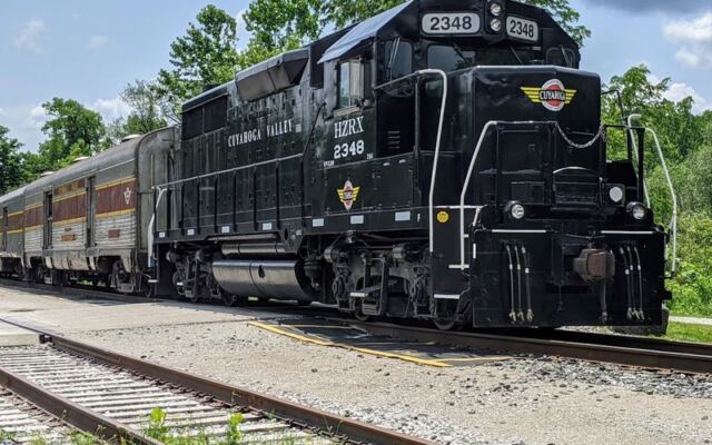 You Can Ride A Real Steam Train Through The Cuyahoga Valley And Watch Fall Roll Past