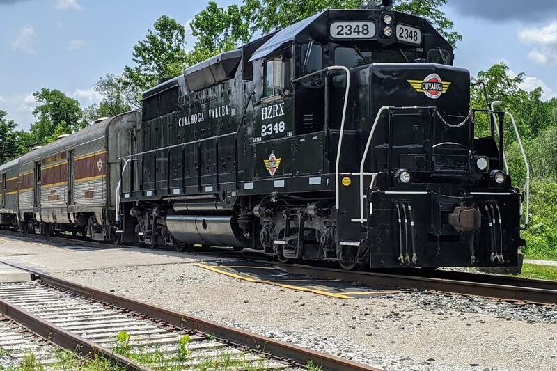 You Can Ride A Real Steam Train Through The Cuyahoga Valley And Watch Fall Roll Past