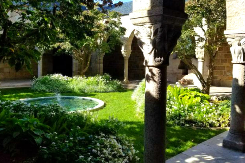 13 Beautiful Cloisters You Would Never Expect to Find in America