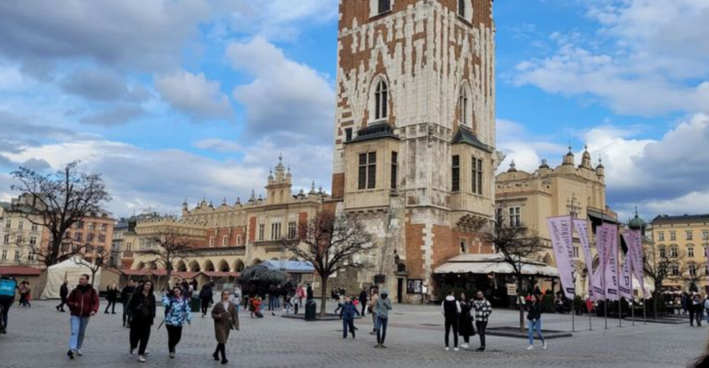 10 European Destinations Worth Visiting Just for the Street Food