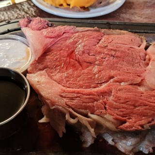 This Minnesota Supper Club Serves Prime Rib Almost Too Big For The Plate
