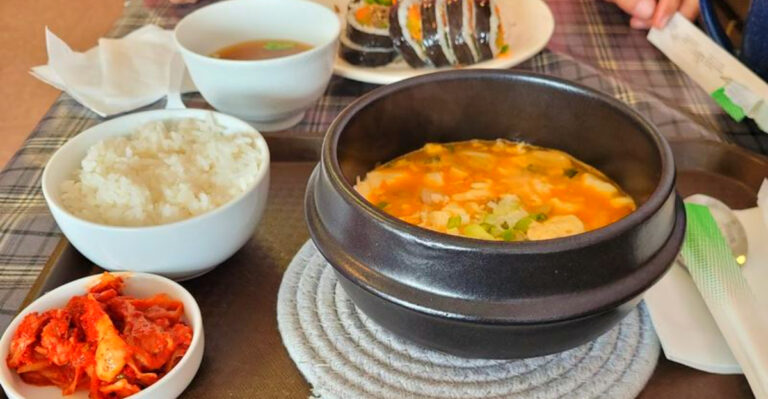 This Hidden Korean Spot in Commerce Township Is Packed for Triangle Kimbap, Tteokbokki, and Crispy Fried Chicken