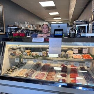 This Under-the-Radar Arizona Seafood Market Sells Fish So Fresh Locals Call It a Hidden Gem