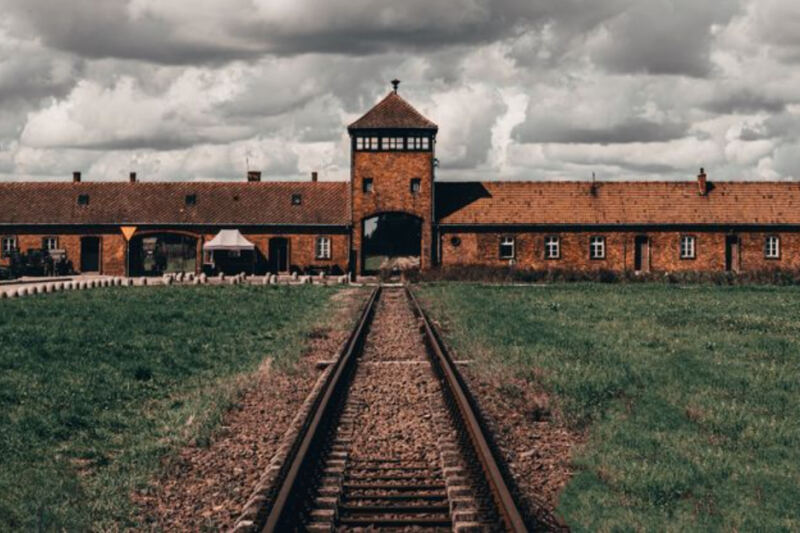 15 Notorious Places That Became Famous for All the Wrong Reasons