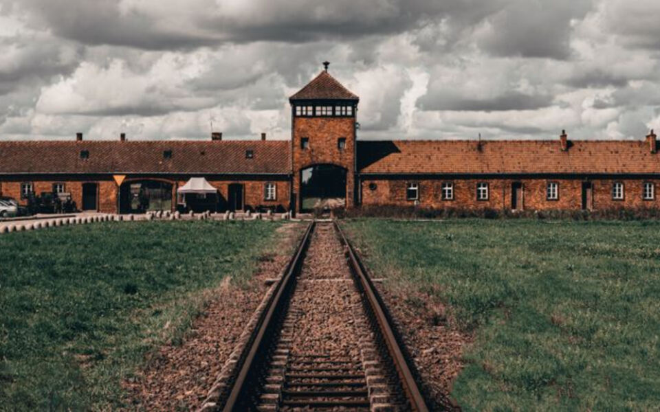 15 Notorious Places That Became Famous for All the Wrong Reasons