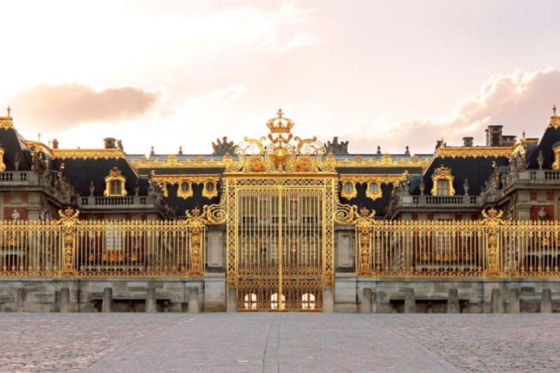 15 Magnificent Castles That Define France’s Royal Heritage