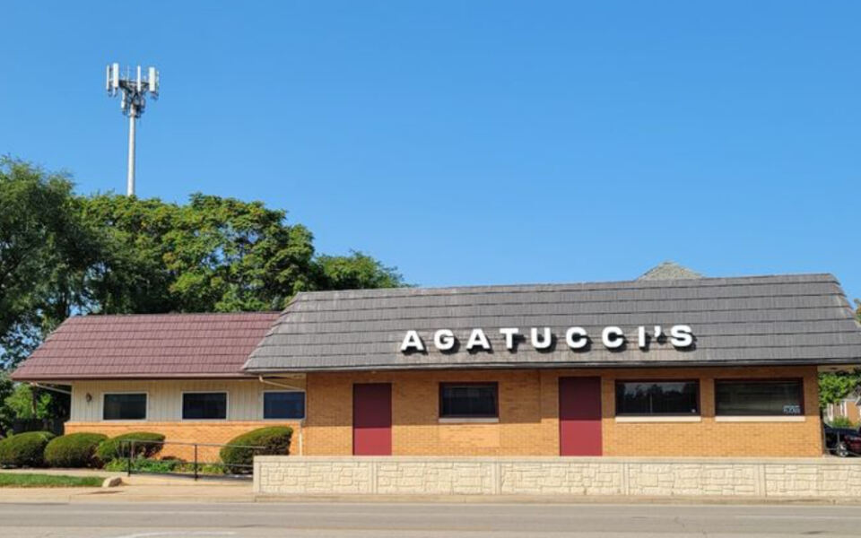 This Illinois Restaurant Has Stayed in the Same Family for an Entire Century