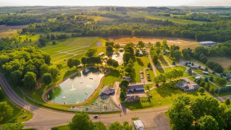 This Hidden Ohio Water Park Lets Families Swim, Paddle, and Camp Through a Whole Summer Weekend